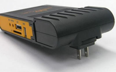 Le DreamPlug, pc de poche, non de prise !